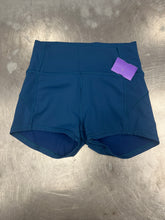Load image into Gallery viewer, Lulu Lemon Athletic Shorts Size 4 - 8356
