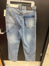 Load image into Gallery viewer, NWT urban outfitter Denim Size 30
