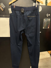 Load image into Gallery viewer, Lululemon Athletic Pants Size Small
