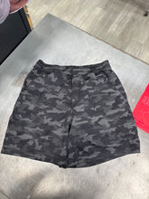 Load image into Gallery viewer, Lulu Lemon Athletic Shorts Size Small
