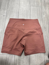 Load image into Gallery viewer, Lululemon Athletic Shorts Size 12
