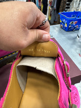 Load image into Gallery viewer, Dr Martens Shoe women 11 Men12
