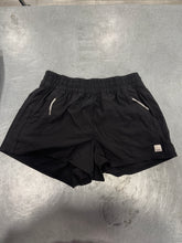 Load image into Gallery viewer, Vuori Athletic Shorts Size Small
