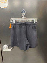 Load image into Gallery viewer, Tna Shorts Size Extra Small
