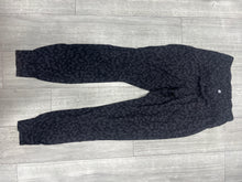 Load image into Gallery viewer, Lululemon Athletic Pants Size 5/6 (7766)
