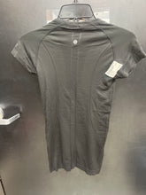 Load image into Gallery viewer, Lulu Lemon Athletic Top Size 2 094
