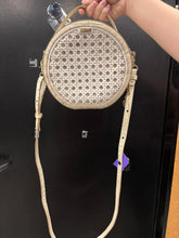 Load image into Gallery viewer, Brahmin Purse
