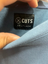 Load image into Gallery viewer, Cuts Outerwear Size Large
