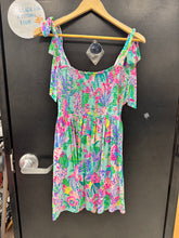 Load image into Gallery viewer, Lilly Pulitzer Dress Size Medium 119
