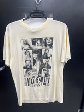 Load image into Gallery viewer, T-Shirt Size Large

