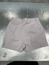 Load image into Gallery viewer, Babaton Shorts Size 5/6
