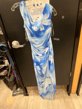 Load image into Gallery viewer, Hellomolly Maxi Dress Size 3/4
