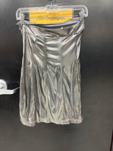 Load image into Gallery viewer, NWT Urban Outfitters ( U ) Dress Size Small
