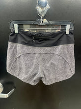 Load image into Gallery viewer, Lulu Lemon Athletic Shorts Size Small 879
