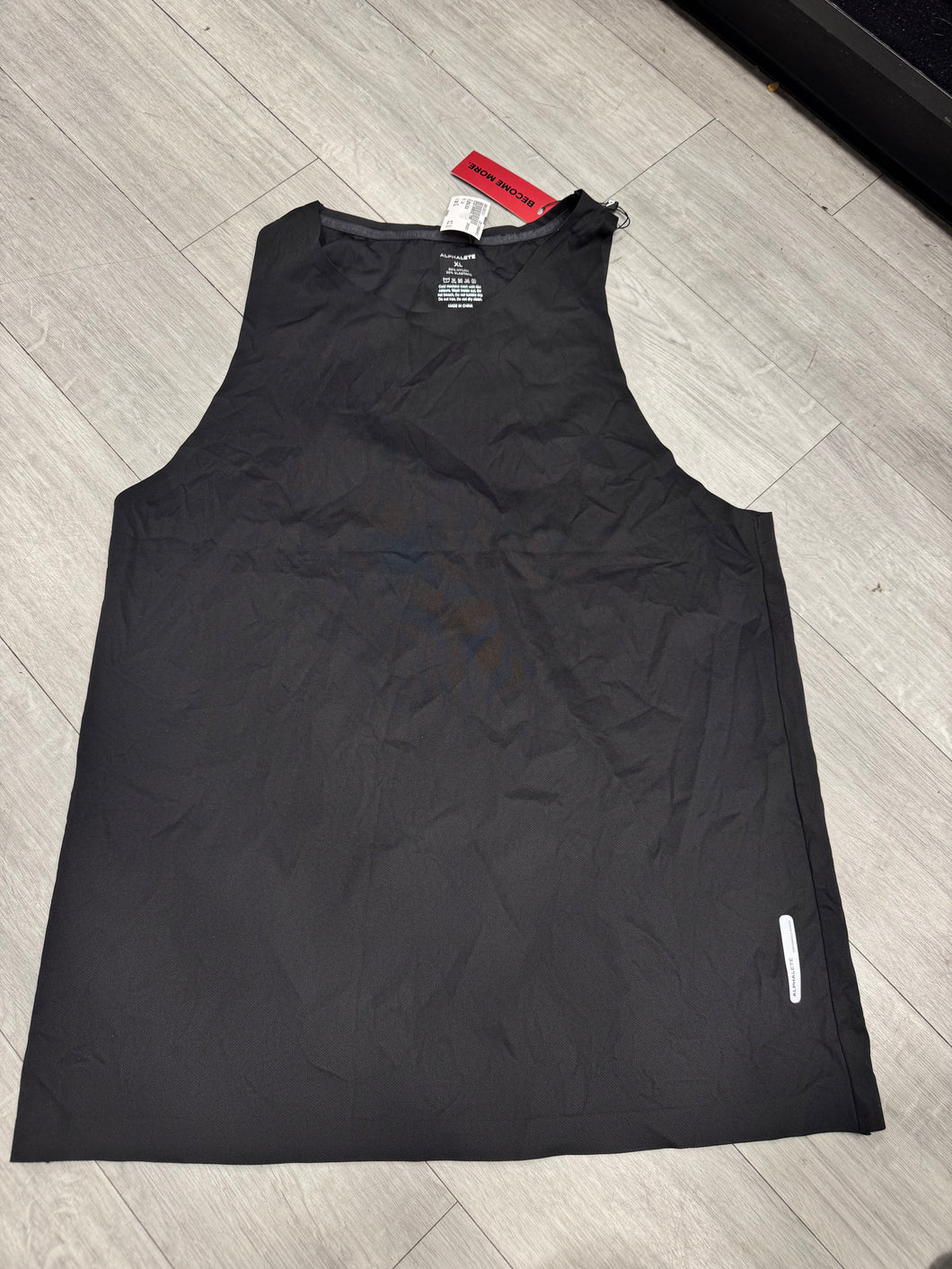 Alphalete Athletic Top Size Extra Large NWT