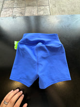 Load image into Gallery viewer, Alo Athletic Shorts Extra Extra Small
