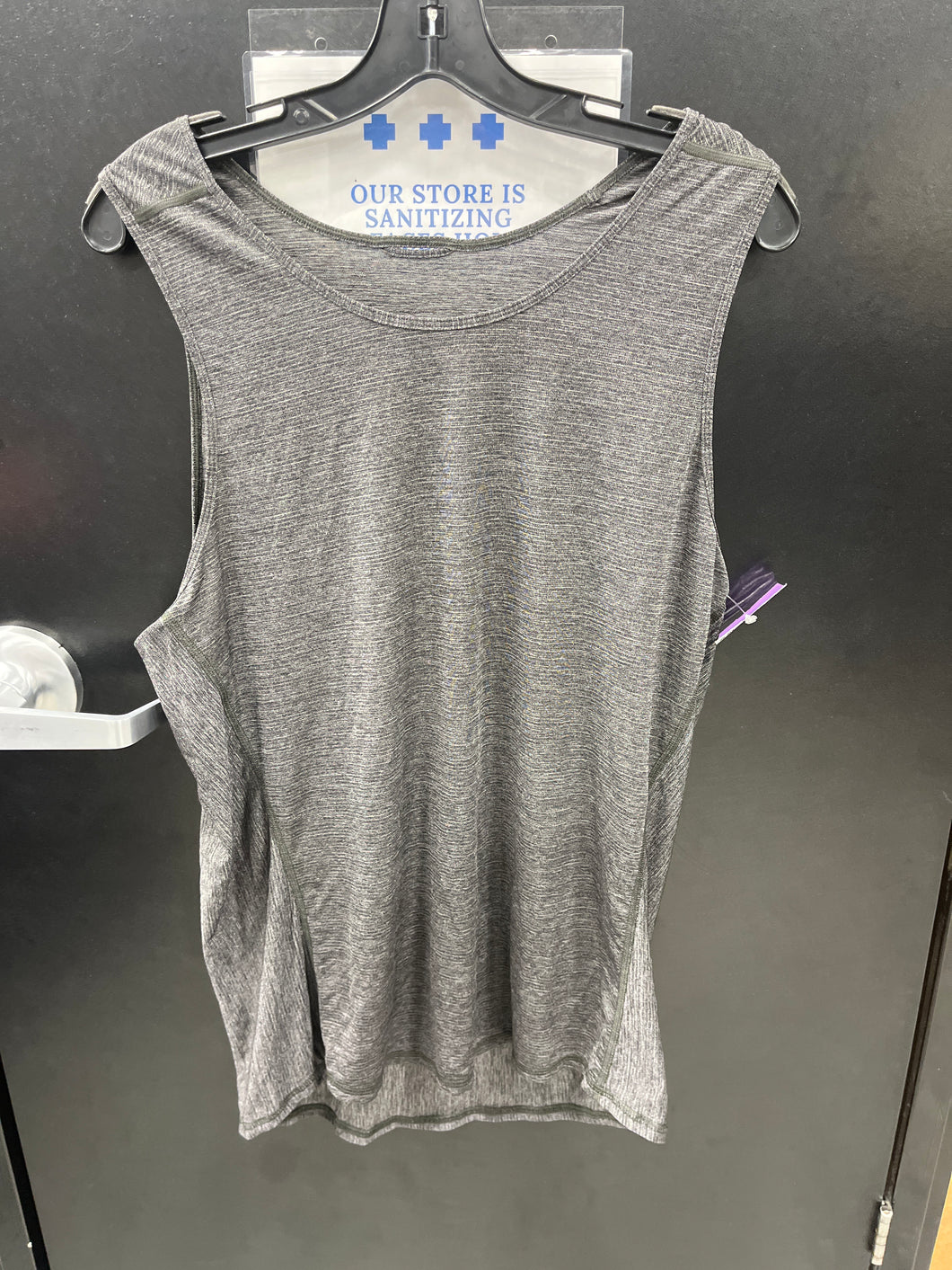 Lulu Lemon Athletic Top Size Large 5757