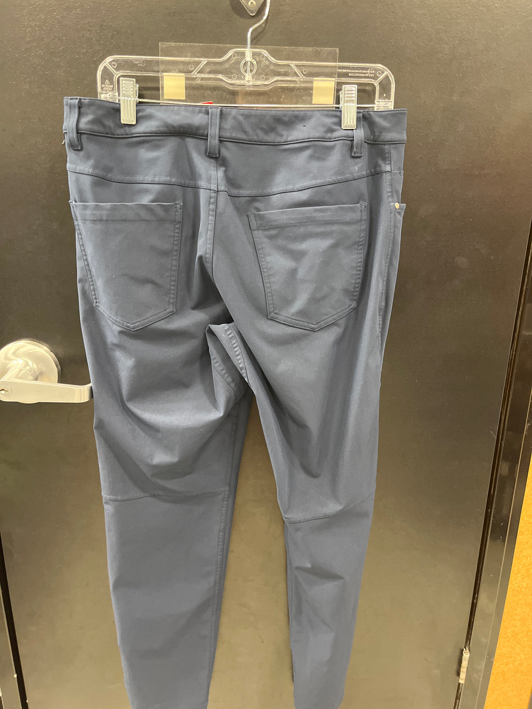 Lulu Lemon Pants Size 32 410