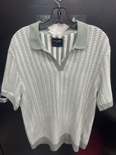 Load image into Gallery viewer, Abercrombie &amp; Fitch Short Sleeve Shirt size M
