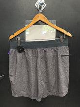 Load image into Gallery viewer, Lululemon Athletic Shorts Size Medium 8900
