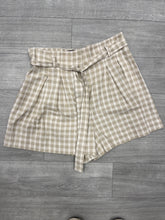 Load image into Gallery viewer, Zara Shorts Size Extra Large
