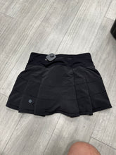 Load image into Gallery viewer, Lulu Lemon Athletic Shorts Size 0
