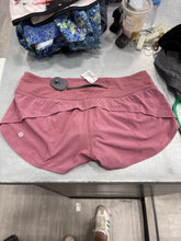 Load image into Gallery viewer, Lulu Lemon Athletic Shorts Size 8 3524
