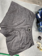 Load image into Gallery viewer, Lulu Lemon Athletic Shorts Size 4 3525
