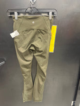 Load image into Gallery viewer, Lululemon Athletic Pants Size 3/4 (27)
