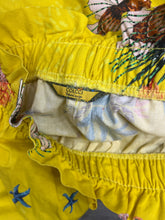 Load image into Gallery viewer, Colcci Shorts Size Medium 494

