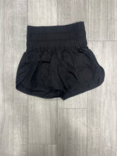 Load image into Gallery viewer, Free People Athletic Shorts Size Small 531
