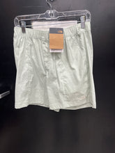 Load image into Gallery viewer, North Face Athletic Shorts Size Small
