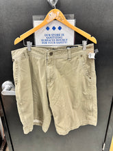 Load image into Gallery viewer, Kuhl Shorts Size 36
