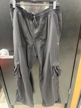 Load image into Gallery viewer, Lulu Lemon Athletic Pants Size Extra Large
