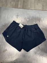 Load image into Gallery viewer, Lululemon Athletic Shorts Size Small 871
