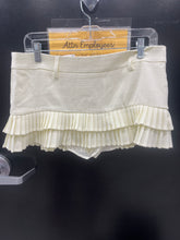 Load image into Gallery viewer, Lioness Short Skirt Size Small
