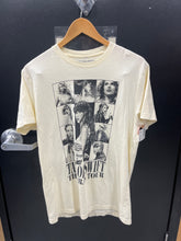 Load image into Gallery viewer, T-Shirt Size Medium 257
