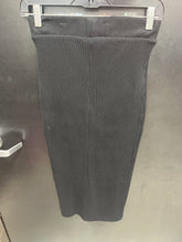 Load image into Gallery viewer, NWT Zara Long Skirt Size Large
