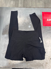 Load image into Gallery viewer, Lulu Lemon Athletic Pants Size 6
