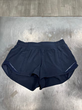 Load image into Gallery viewer, Lululemon Athletic Shorts Size Small 871

