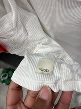 Load image into Gallery viewer, Vuori Athletic Top Size Small 071
