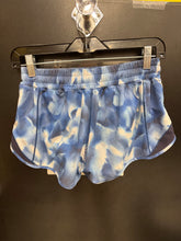 Load image into Gallery viewer, Lulu Lemon Athletic Shorts Size 5/6
