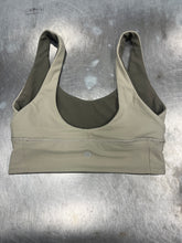 Load image into Gallery viewer, Lululemon Sports Bra Size Small 681
