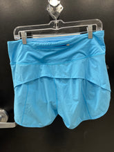 Load image into Gallery viewer, Lulu Lemon Athletic Shorts Size 9/10

