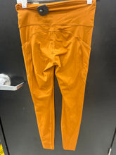 Load image into Gallery viewer, Lululemon Athletic Pants Size Small 413
