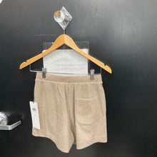 Load image into Gallery viewer, NWT Alo Shorts Extra Extra Small 6021
