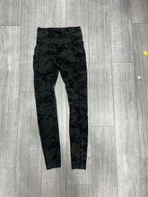 Load image into Gallery viewer, Lululemon Athletic Pants Size 3/4 (27)
