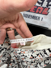 Load image into Gallery viewer, Veronica Beard Dress Size 2
