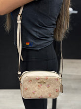 Load image into Gallery viewer, Coach Purse 1787

