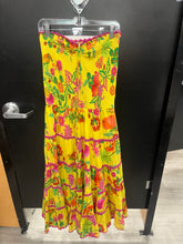 Load image into Gallery viewer, FARM Rio Maxi Dress Size Medium
